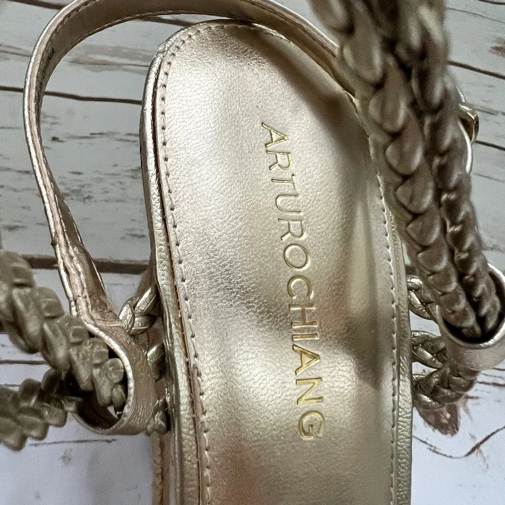 Arturo Chiang preowned smoke